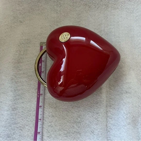 STARBUCKS KOREA Red Plastic Heart Bag White Day 2020 magnetic Closure - Picture 3 of 10